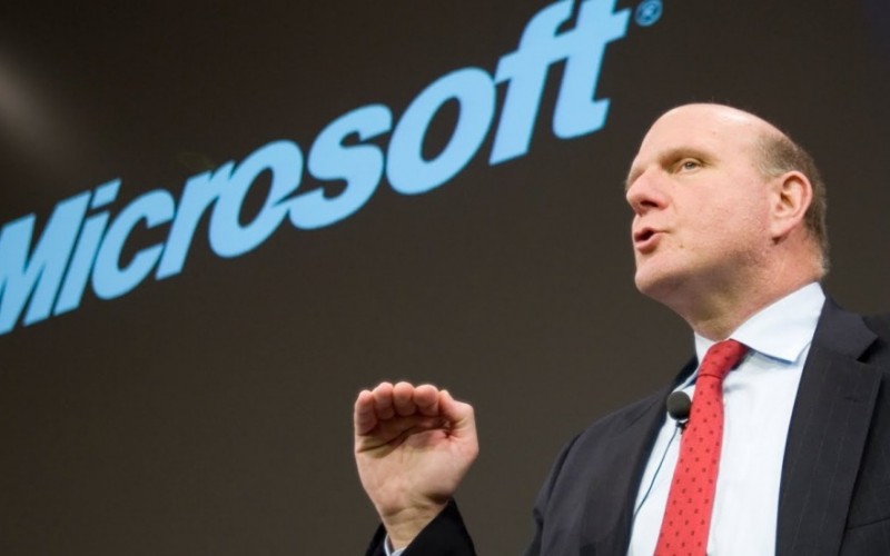 Ex dirigente Microsoft accusa Steve Ballmer di “eliminare chi minaccia la sua leadership”