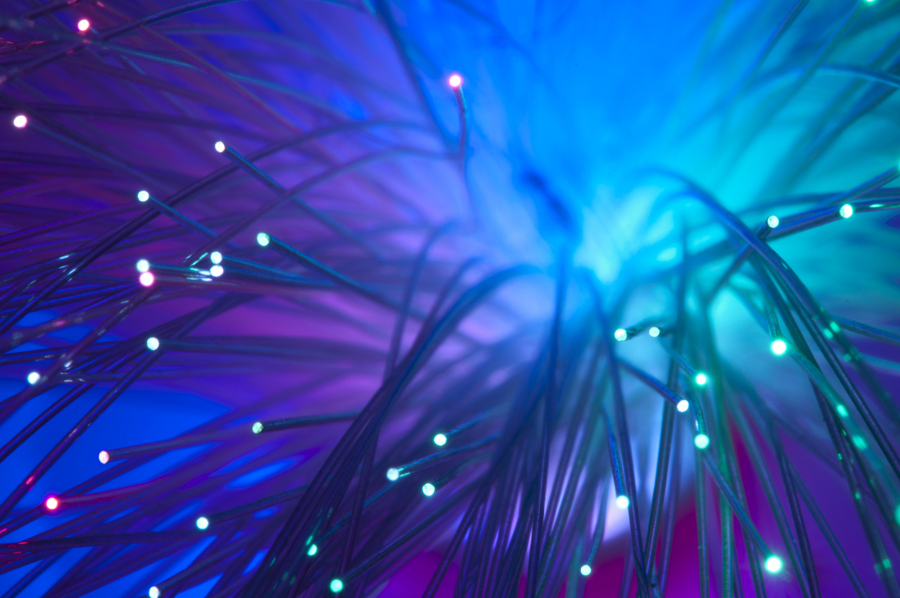 Infratel e TIM: accordo per l’utilizzo della fibra della rete pubblica in 600 Comuni