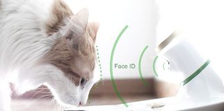 Mookkie, la ciotola intelligente che riconosce l’animale domestico