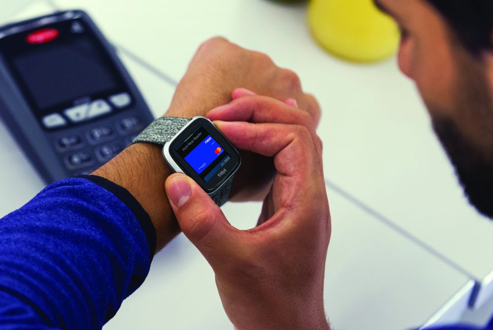 Fitbit richiama lo smartwatch Ionic dopo 78 segnalazioni di ustioni
