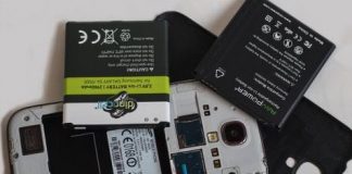 Samsung ripensa agli smartphone con batterie rimovibili