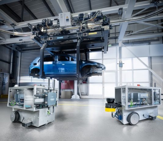 Siemens presenta il primo router industriale 5G