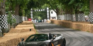 Arrow Electronics torna a Goodwood per l'iconico Festival of Speed su pista