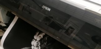 Epson per la cultura con la mostra fotografica "Lee Jeffries. Portraits"