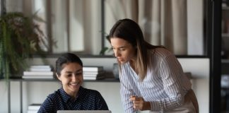 Oracle introduce funzionalità di AI generativa nelle sue applicazioni per aiutare le HR ad aumentare la produttività