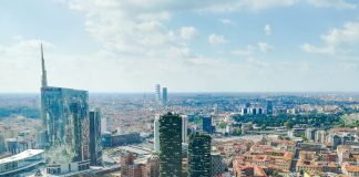 Banche e Assicurazioni italiane tra i settori che conoscono meglio i propri clienti, secondo Minsait