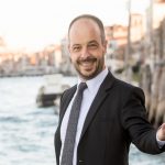 Oltre il data center: 5 sorprendenti settori che l'Agentic AI sta già rivoluzionando