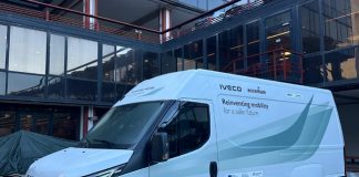 IVECO e Accenture portano la sicurezza stradale a un nuovo livello attraverso la tecnologia V2X