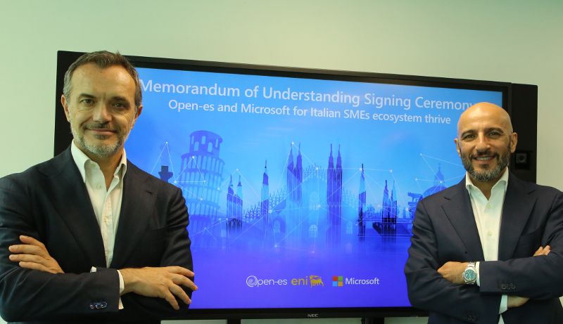 Vincenzo Esposito, CEO di Microsoft Italia e Costantino Chessa, Head of Procurement di Eni