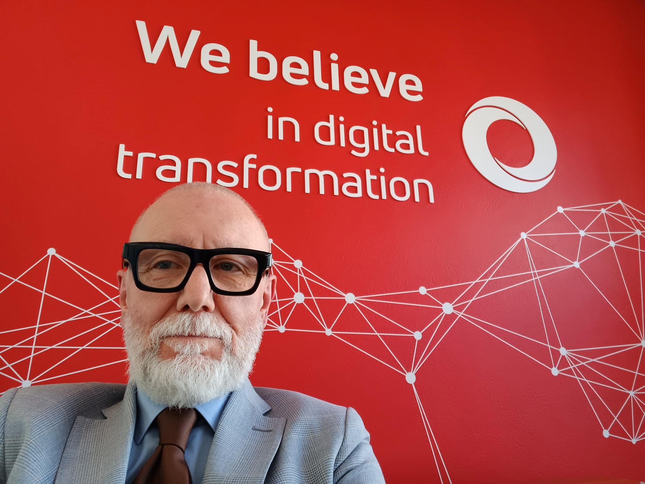 Lima (Enovis) accelera il controllo qualità con Sinergest Lima (Enovis) accelera il controllo qualità con Sinergest