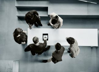 Indra Group e Atlassian siglano una partnership strategica in Italia